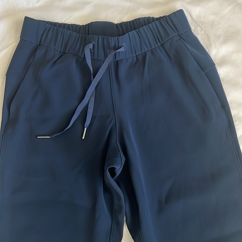 Lululemon On the Fly pants